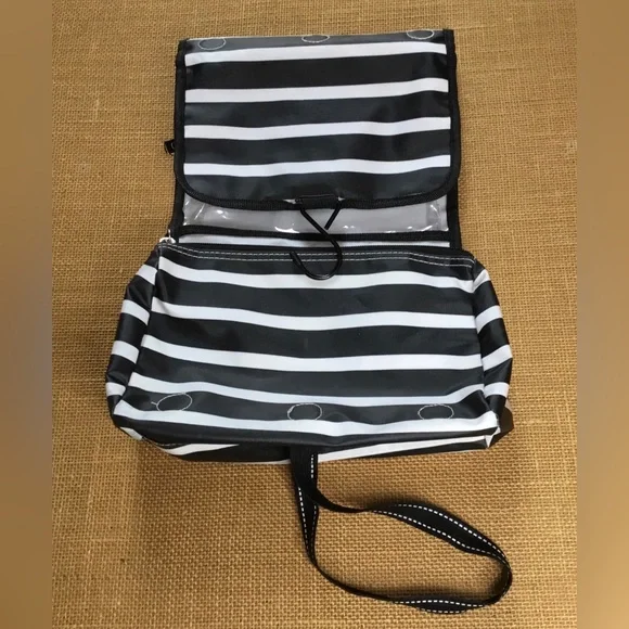 Scout 2-Piece Set 3-way Makeup Pouch And Burrito Hanging Toiletry Bag - B125 - Picture 4 of 10